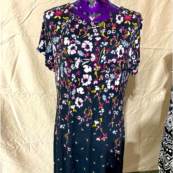 Ambrielle Dresses & Skirts - Summer Dress